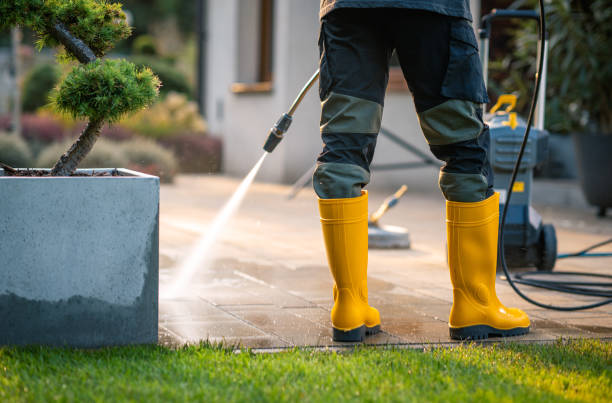 Why Choose Our Certified Pressure Washing Experts for Your Project Needs in Garberville, CA?